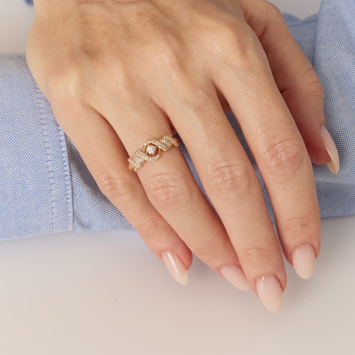 PT1_PrixTroca:1085€_VentesTroca:0_QtyTroca:1_ST:0%_Bague Barbelé en Or rose 18K sertie de diamants - Rose