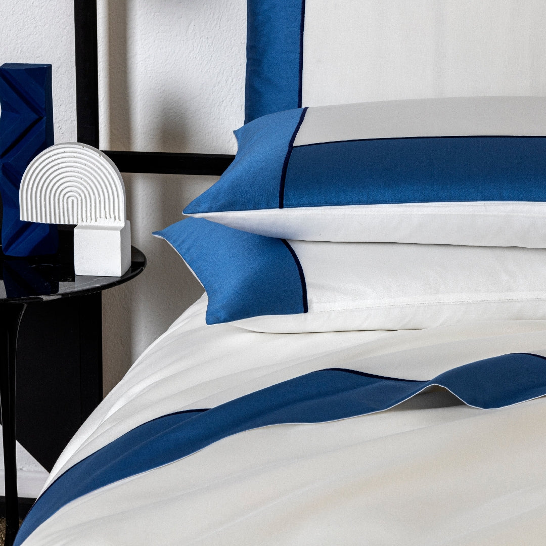 4-pc Linear cotton bed linen set - milk & nautical blue
