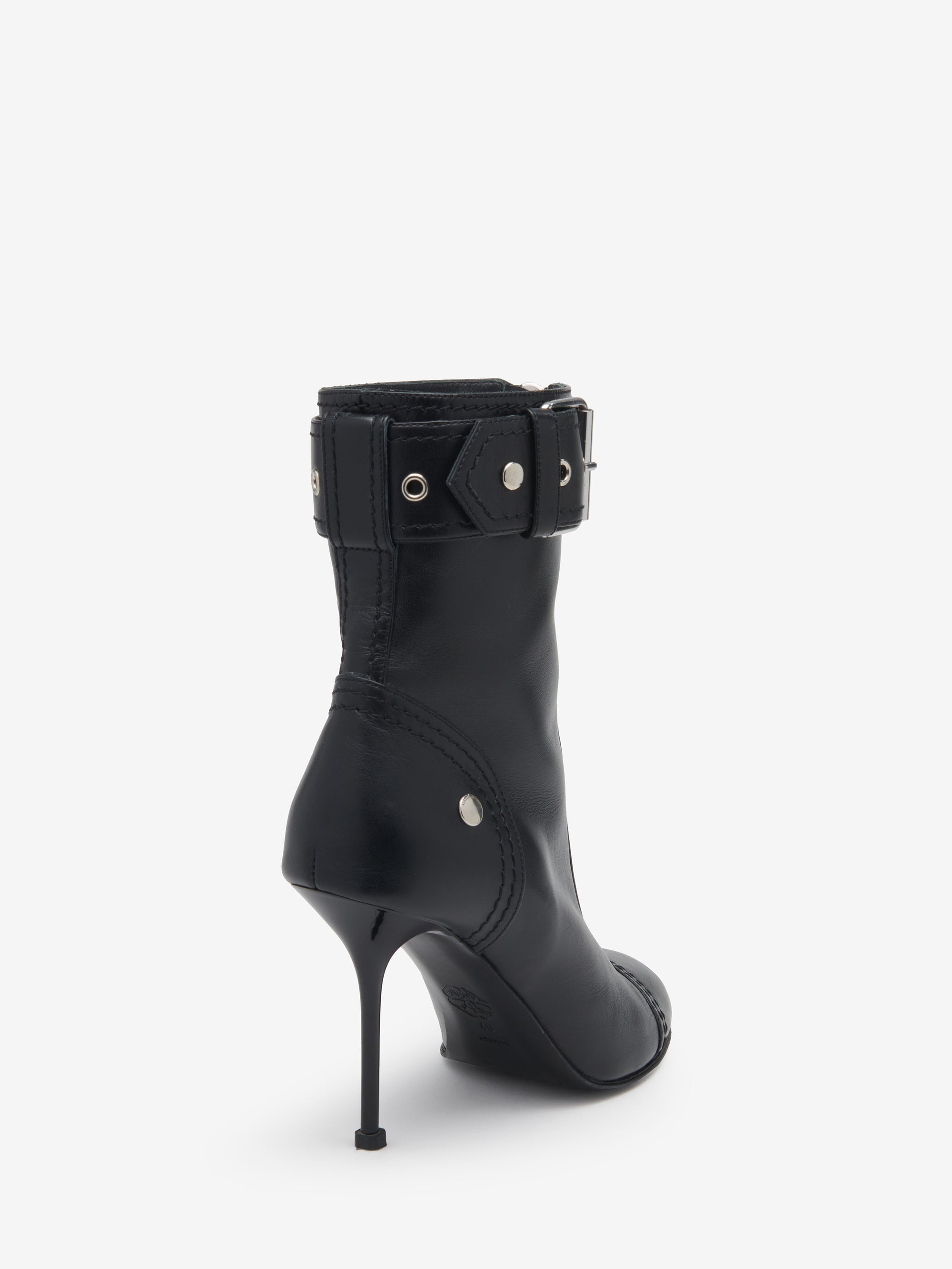 BLACKSILVER Footwear - BLACKSILVER