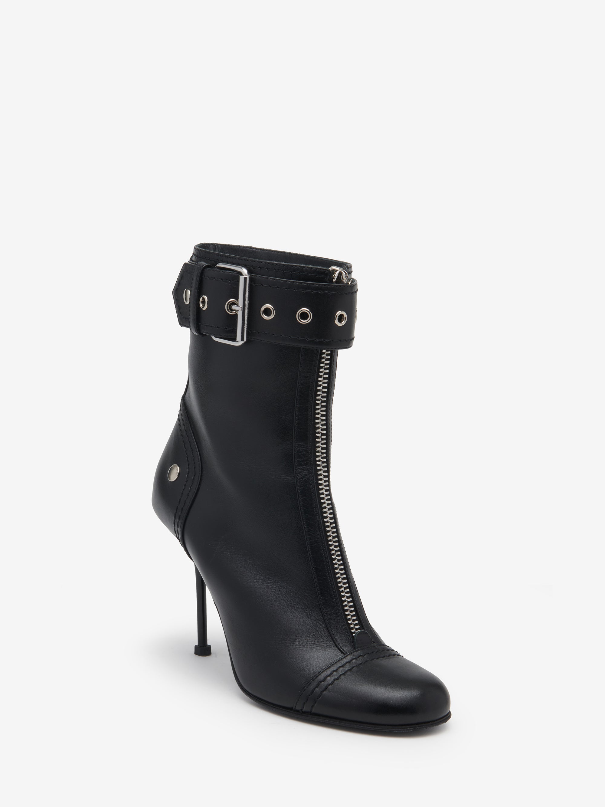 BLACKSILVER Footwear - BLACKSILVER