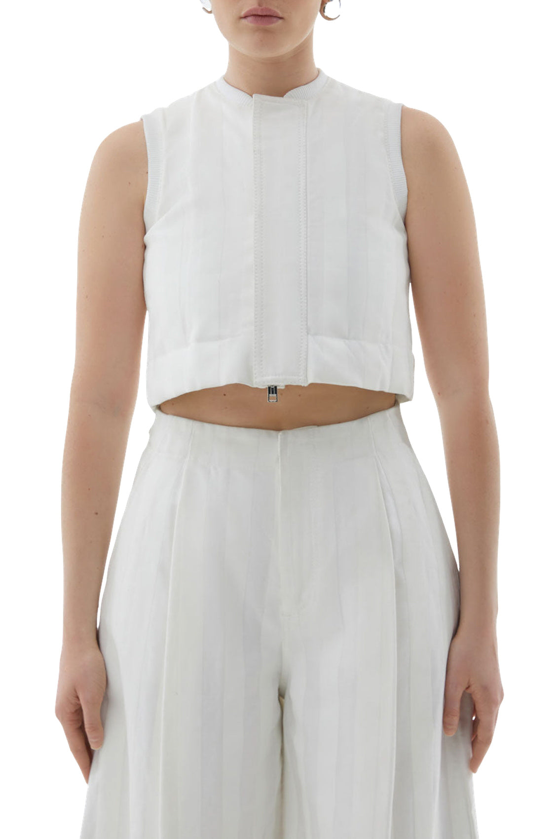 Short sleeveless jacket - White