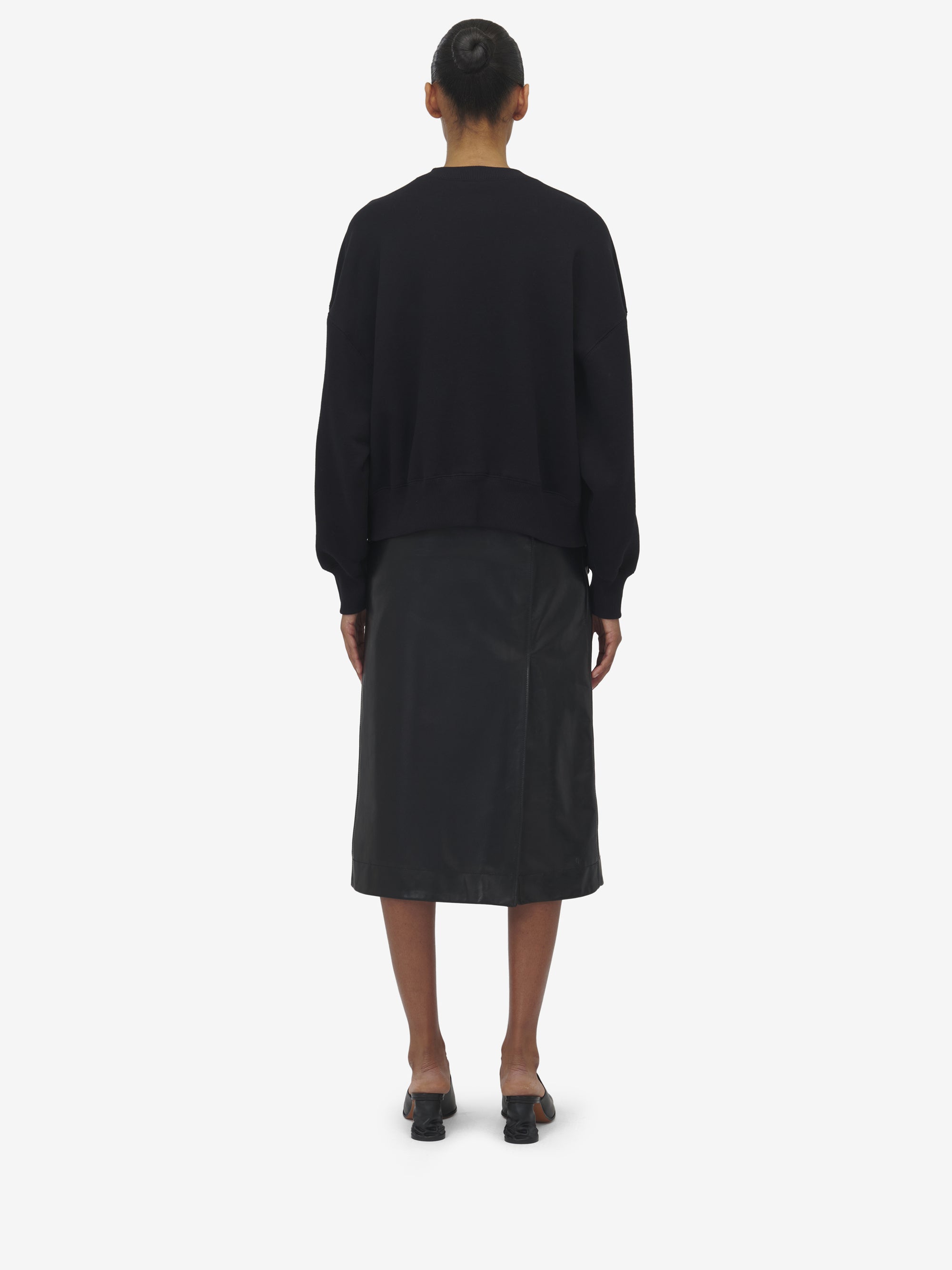 BLACK RTW - BLACK