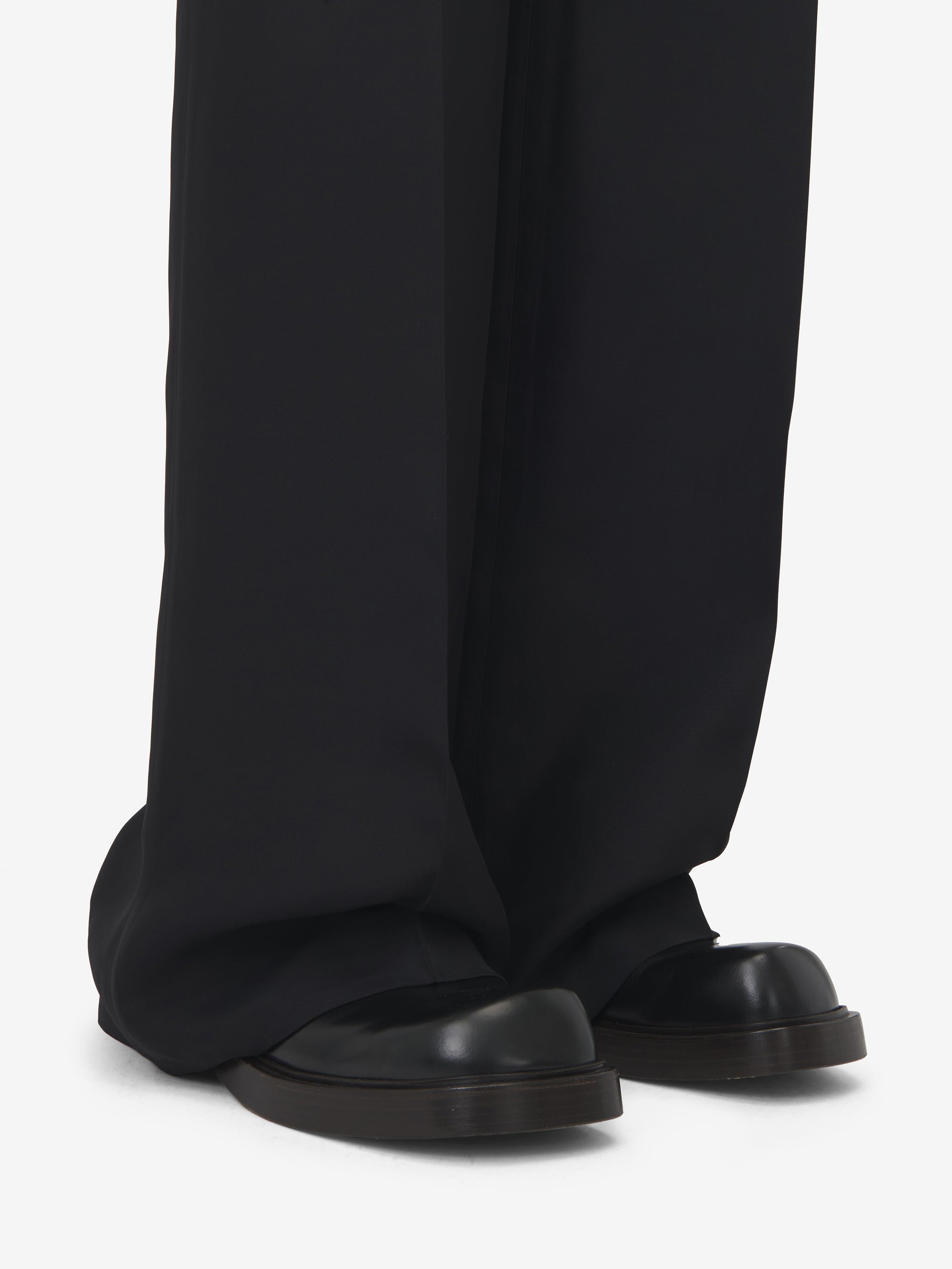BLACK Footwear - BLACK