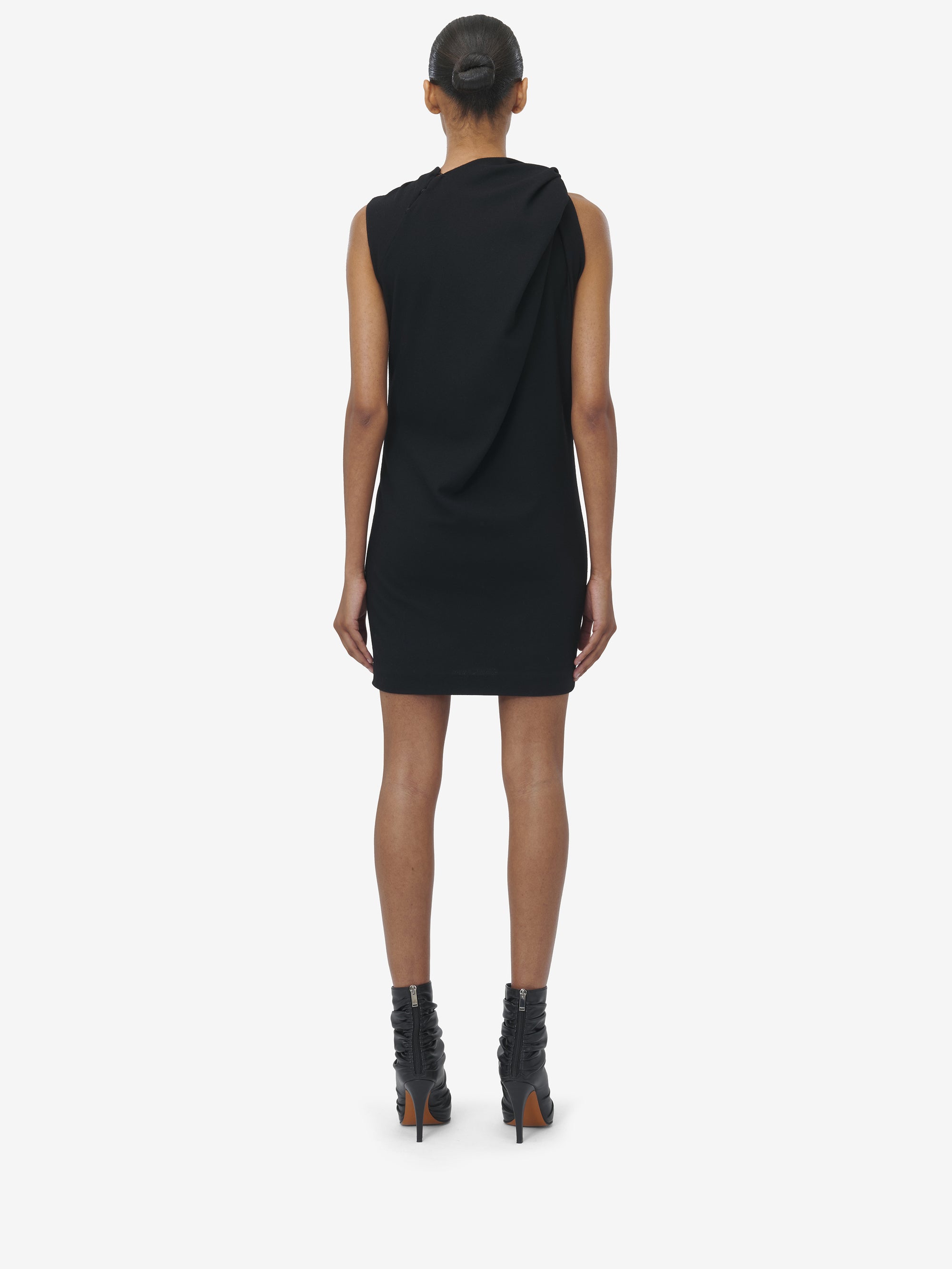 BLACK RTW - BLACK