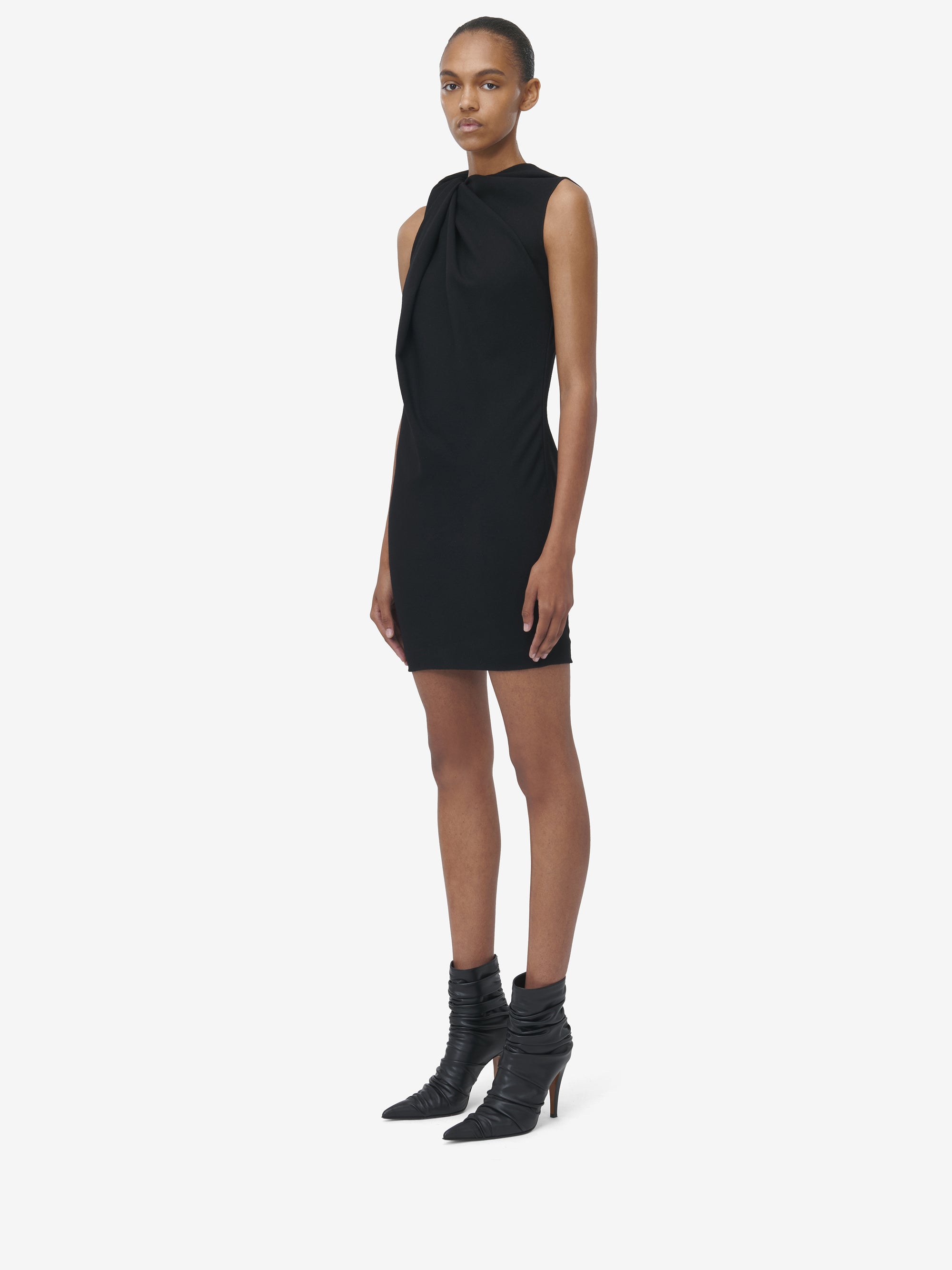 BLACK RTW - BLACK
