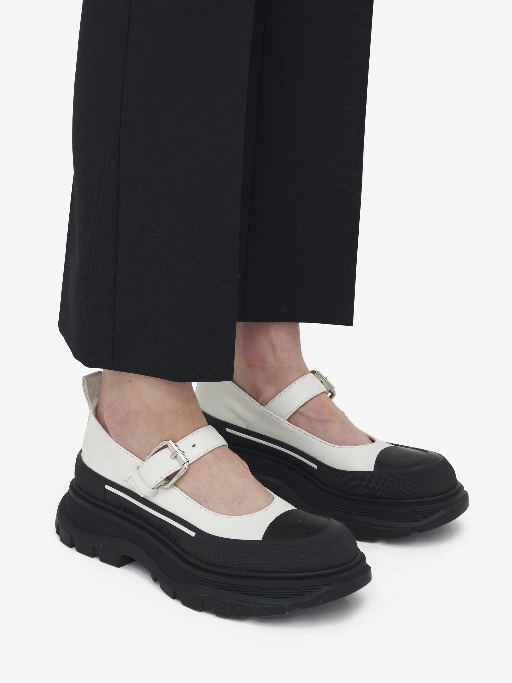SNOWBLACKBLSNSIL Footwear - SNOWBLACKBLSNSIL
