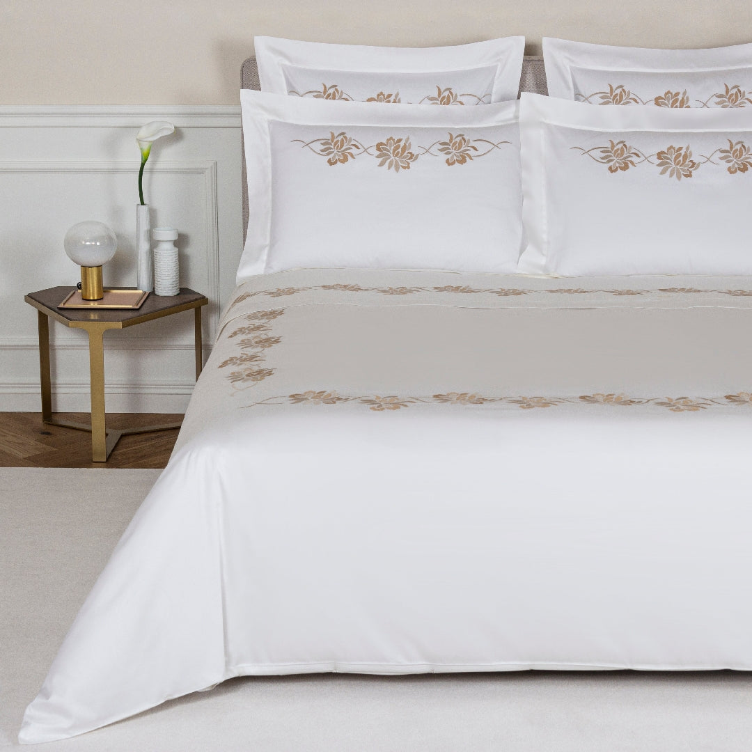 LOTUS FLOWER EMBROIDERY / DOUBLE KING HOUSSE DE COUETTE
