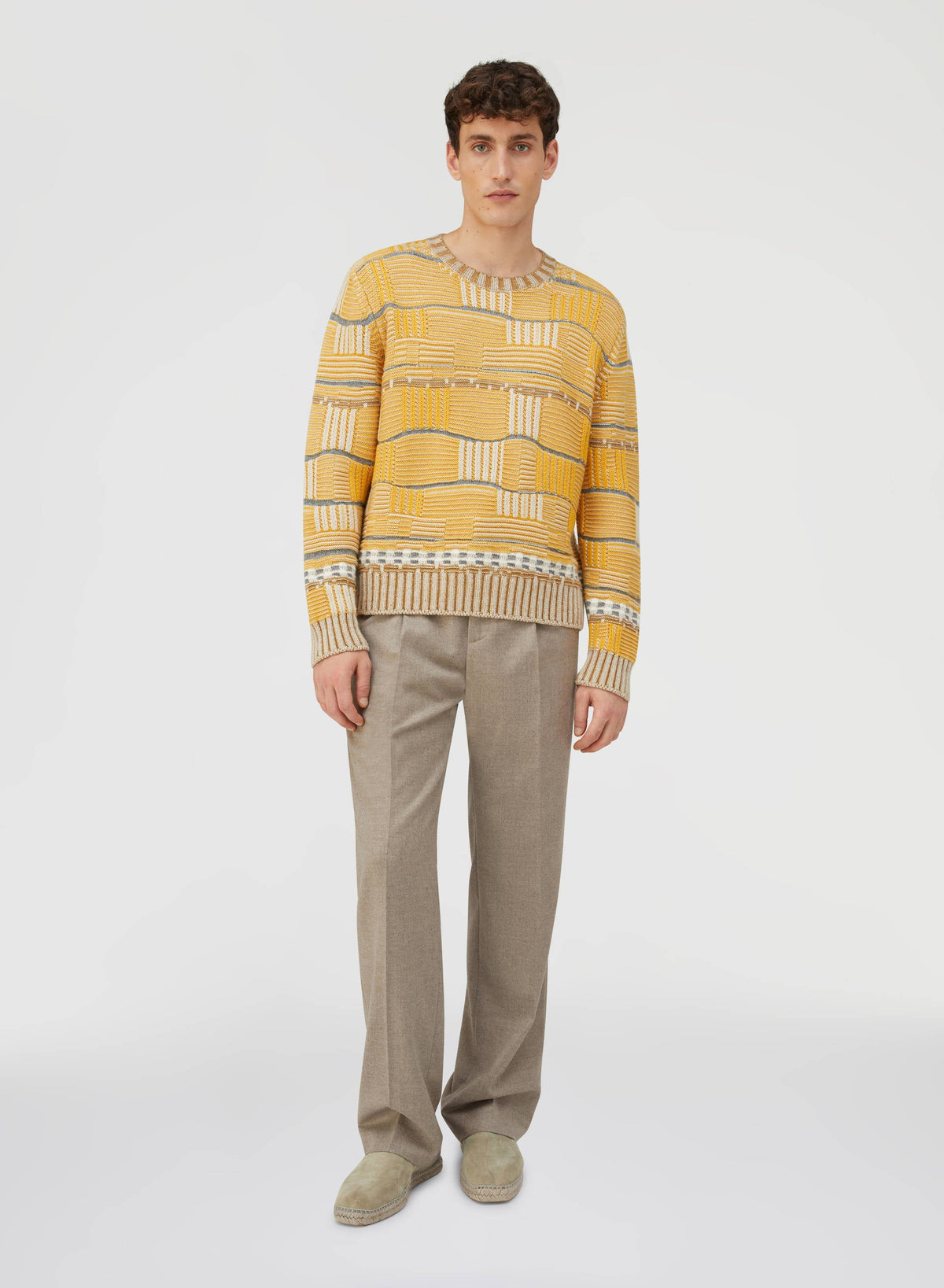 YELLOW AND CAMEL OPPOSITES DANCE CREWNECK