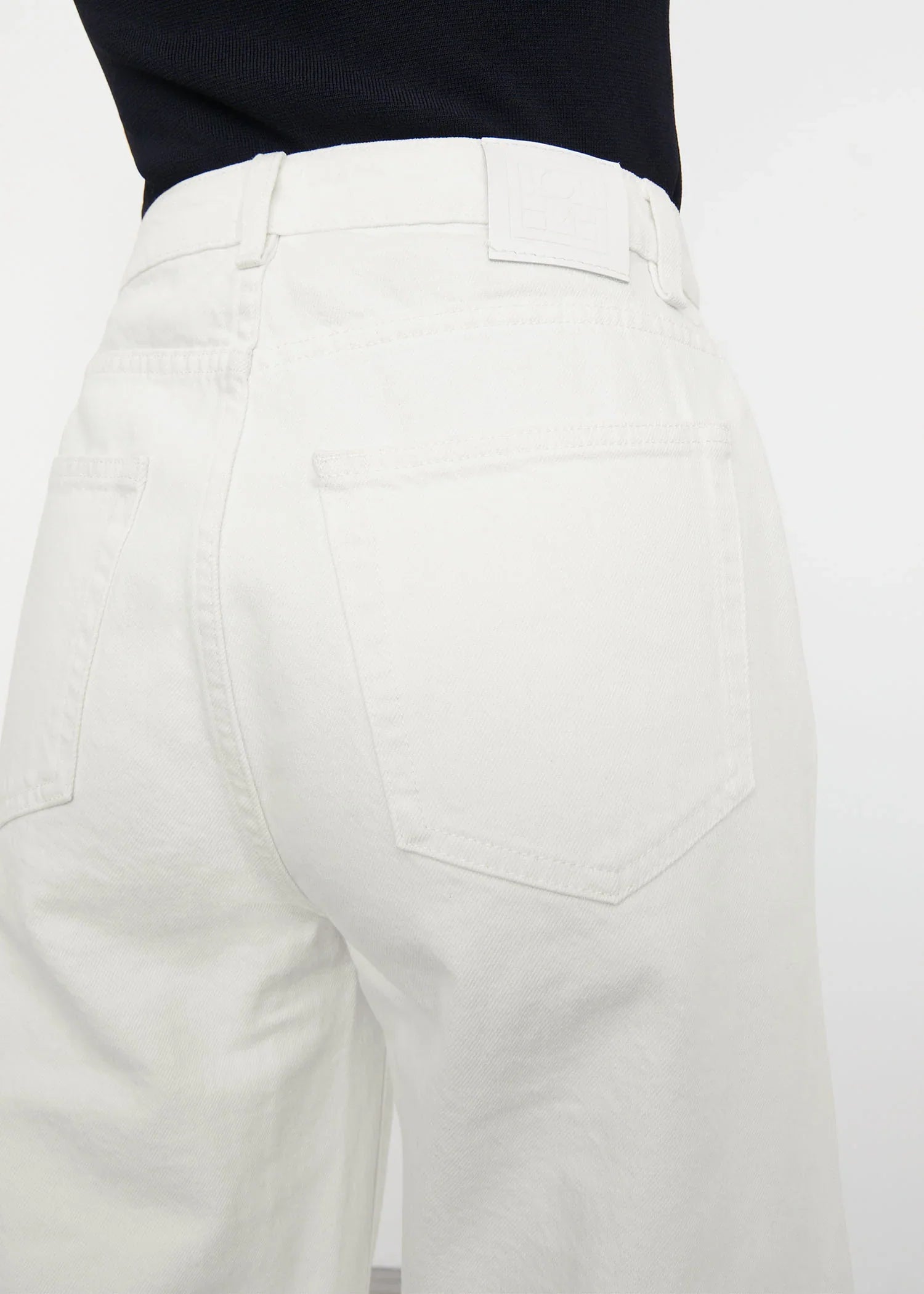 BARREL LEG DENIM