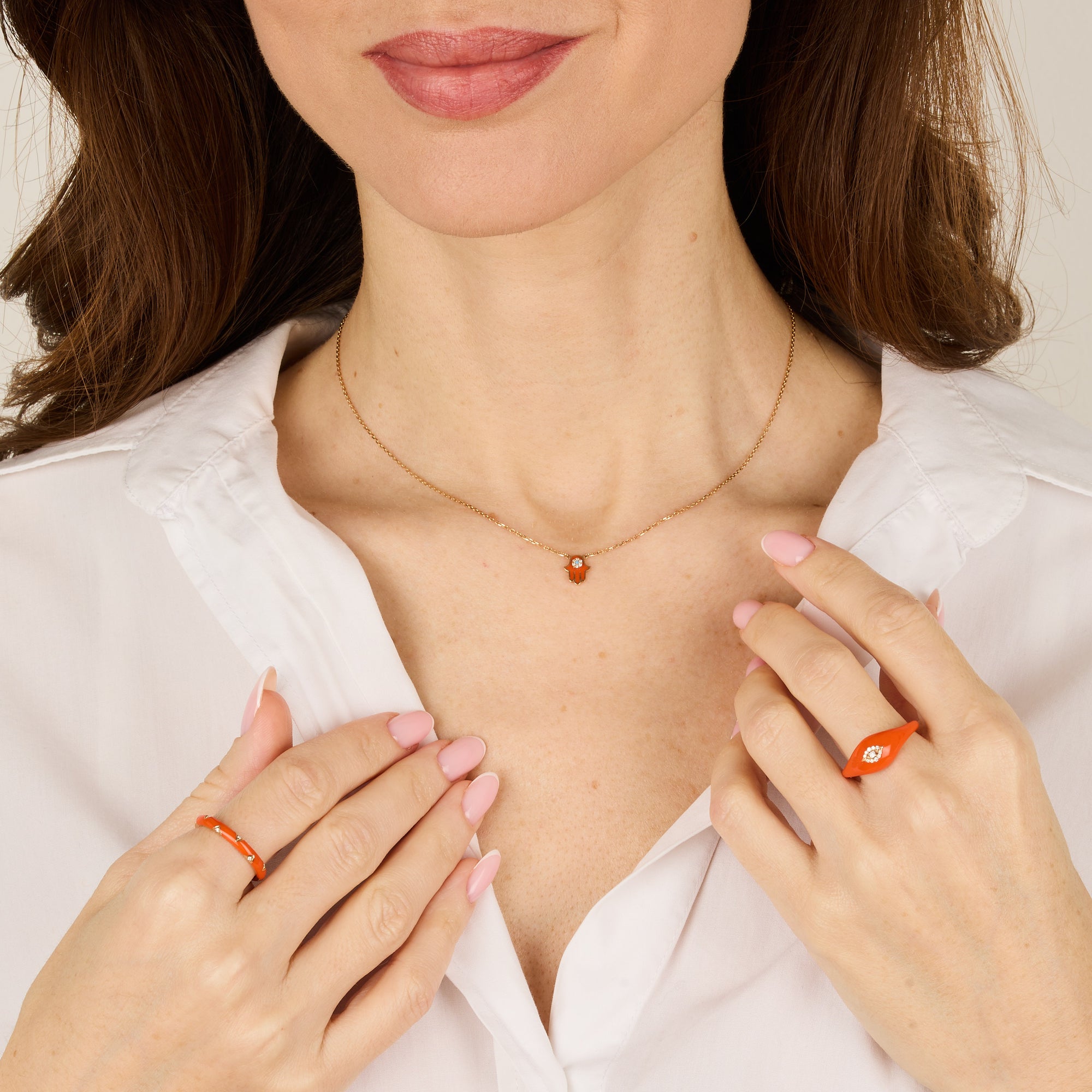 Corail / Collier Main en Or rose 14K serti de diamant - Corail