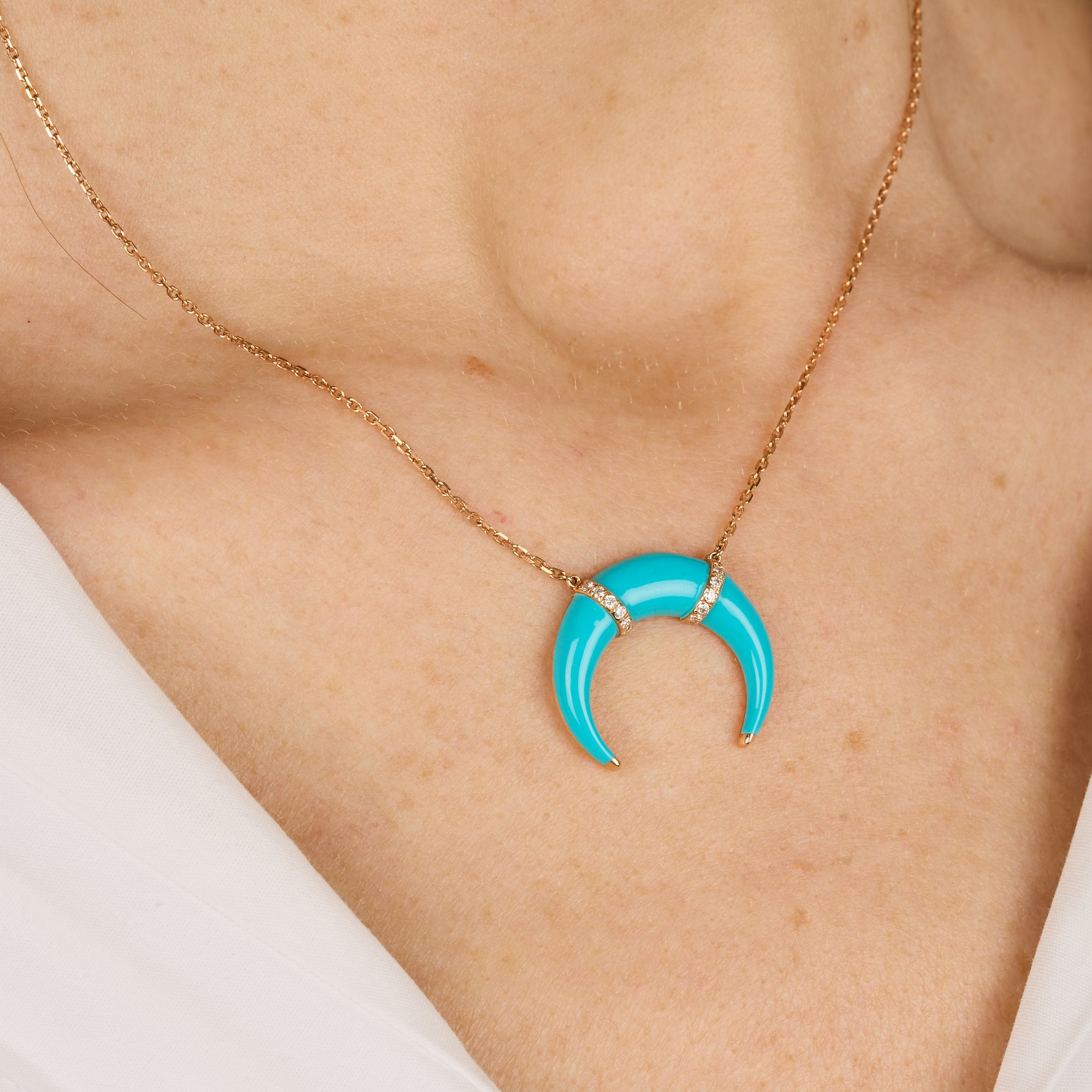 Bleu Turquoise / Collier Corne en Or rose 14K serti de diamants - Bleu Turquoise