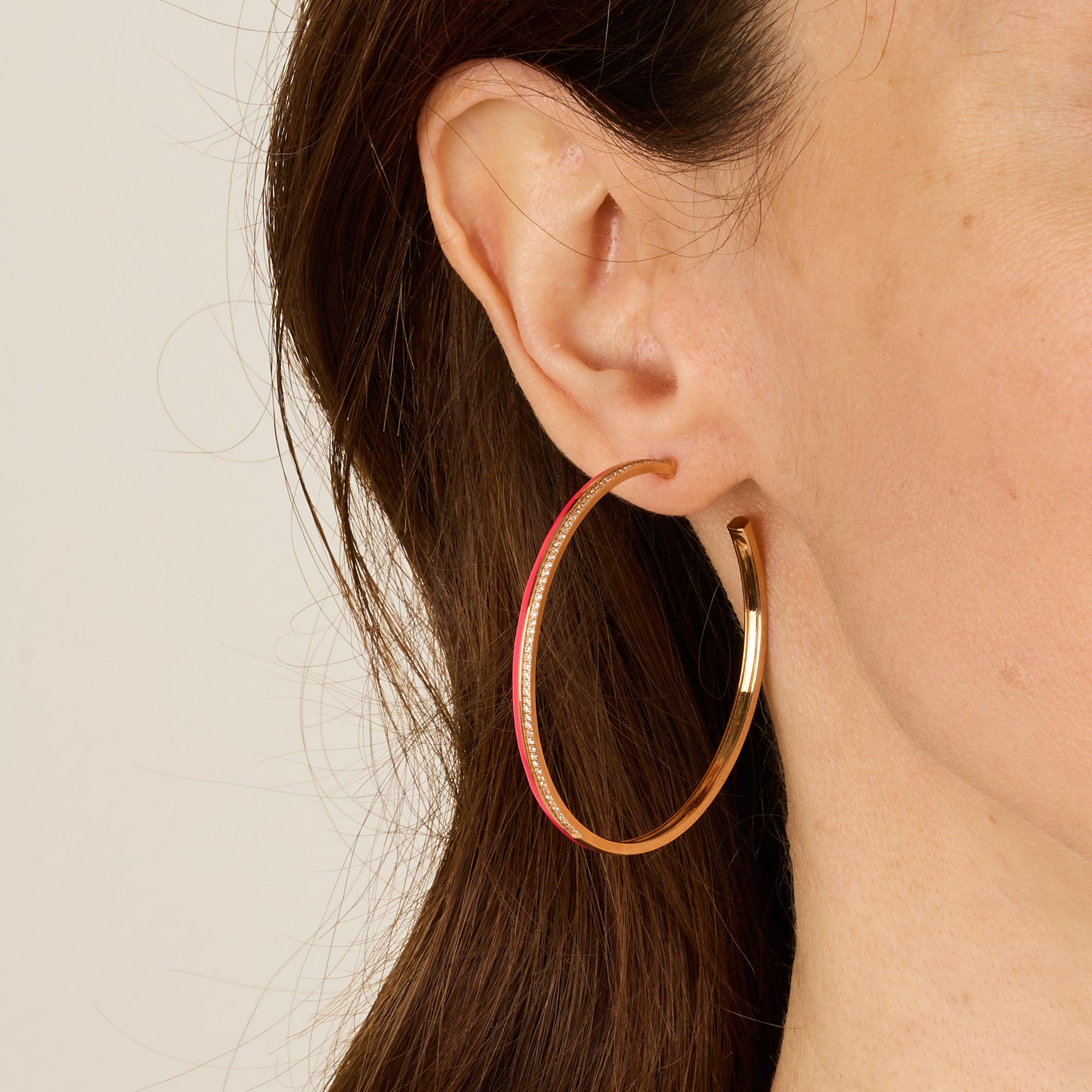 Rose fluo / Créoles Double C Art Deco en Or rose 14K serties de diamants - Rose fluo