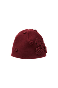 FLEECE BERET HAT WITH FLOWER APPLIQUÉS - BURGUNDY