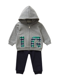 2-piece outfit with lettering