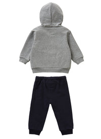 2-piece outfit with lettering