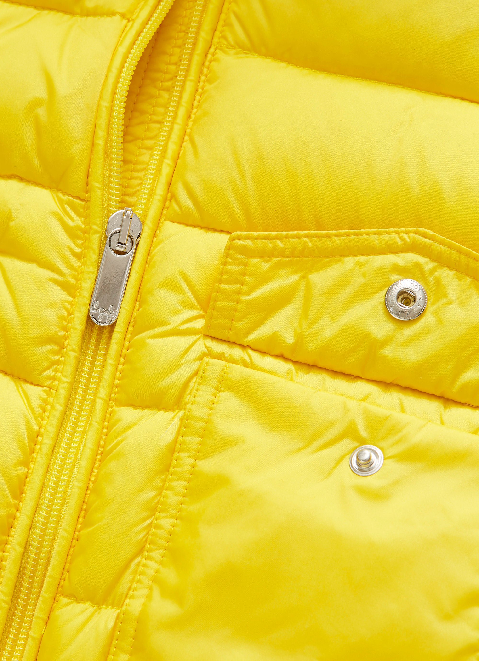 Short yellow down jacket with hood