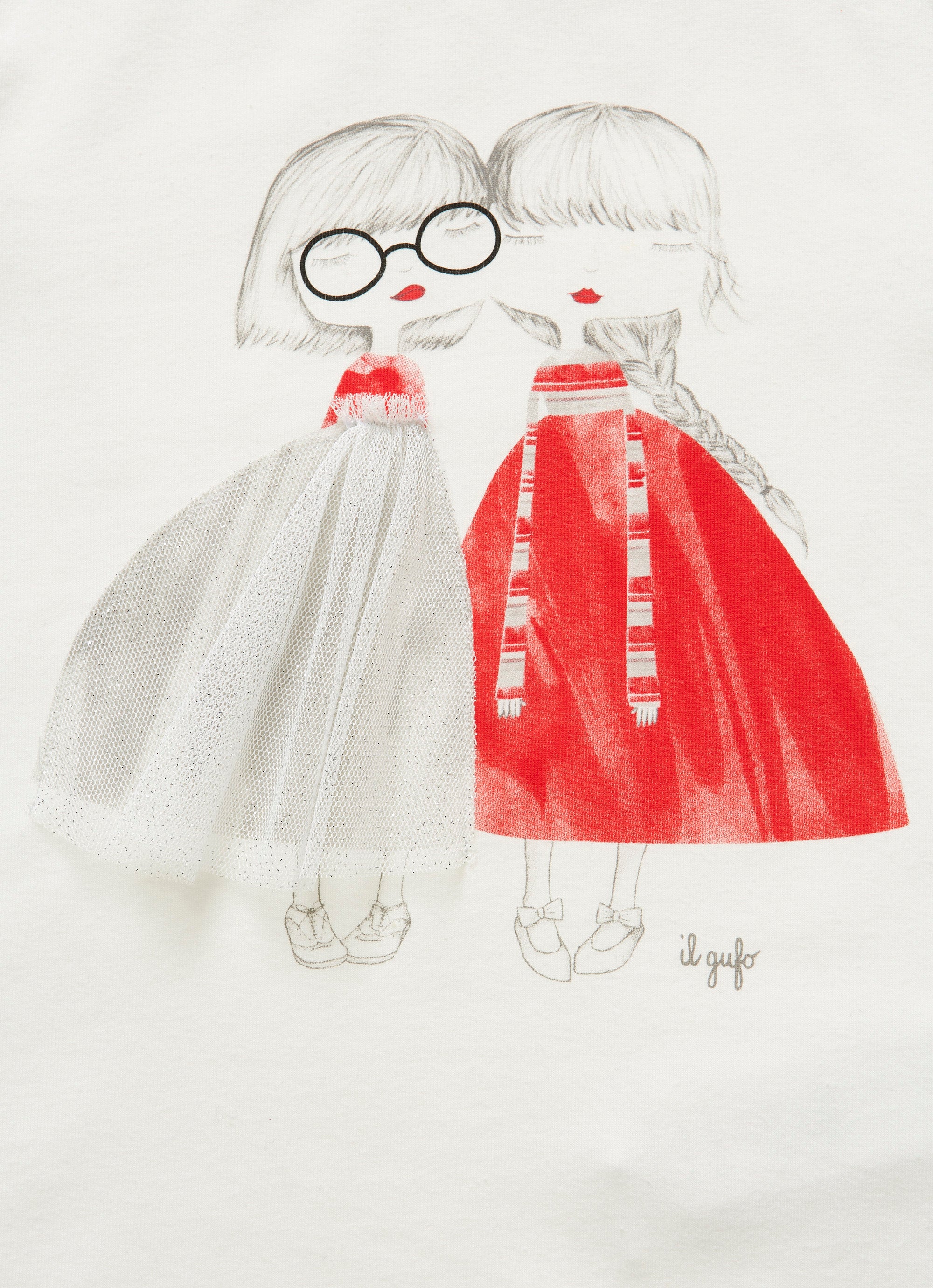 T-shirt with little girls motif and red details