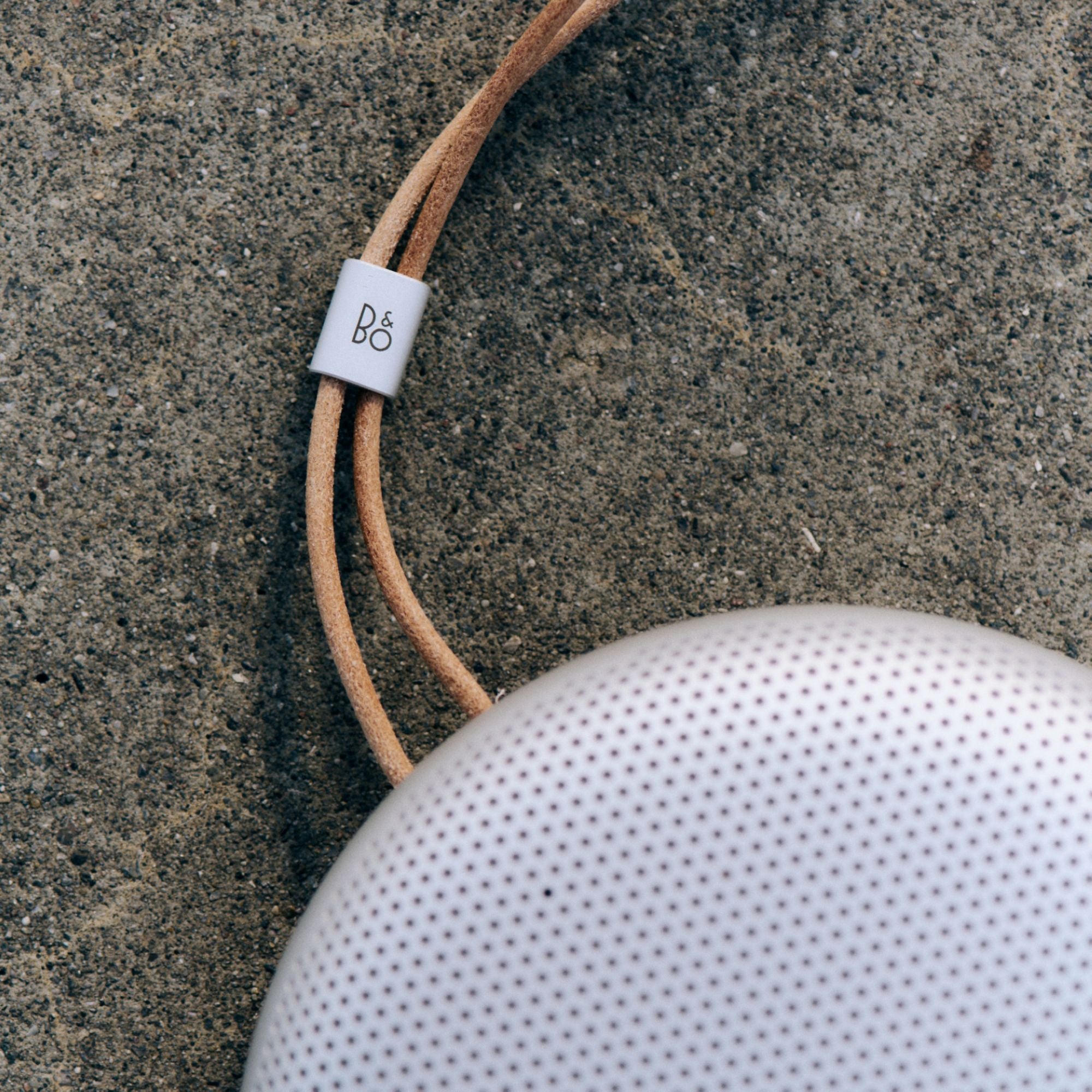 Enceinte bluetooth portable compacte Beosound A1 3ième Gen - Aluminium naturel