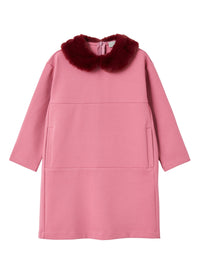 Abito fucsia con colletto in eco-fur
