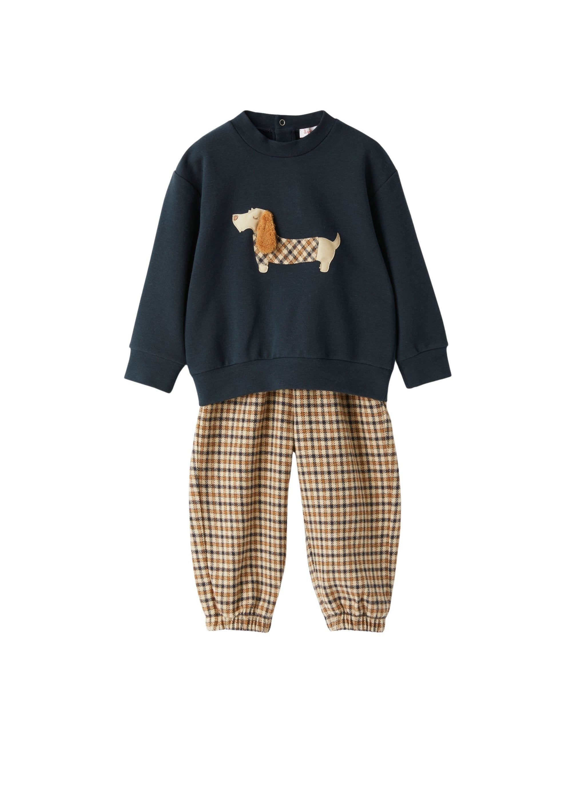 completo con pantalone a quadretto