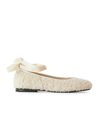 Ballet flat in teddy fleece with ribbon ties