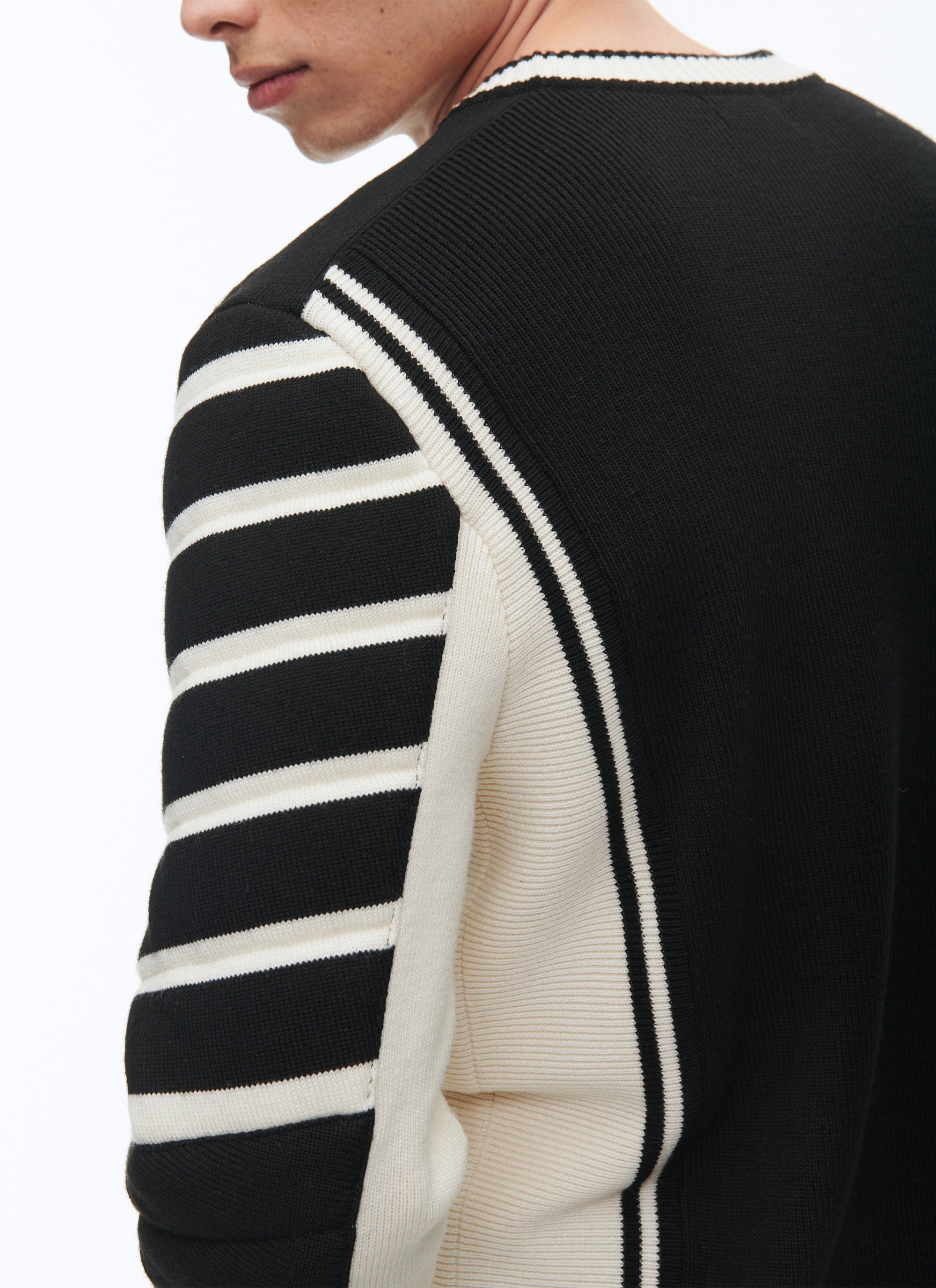 Wool round-neck jumper - Black & White