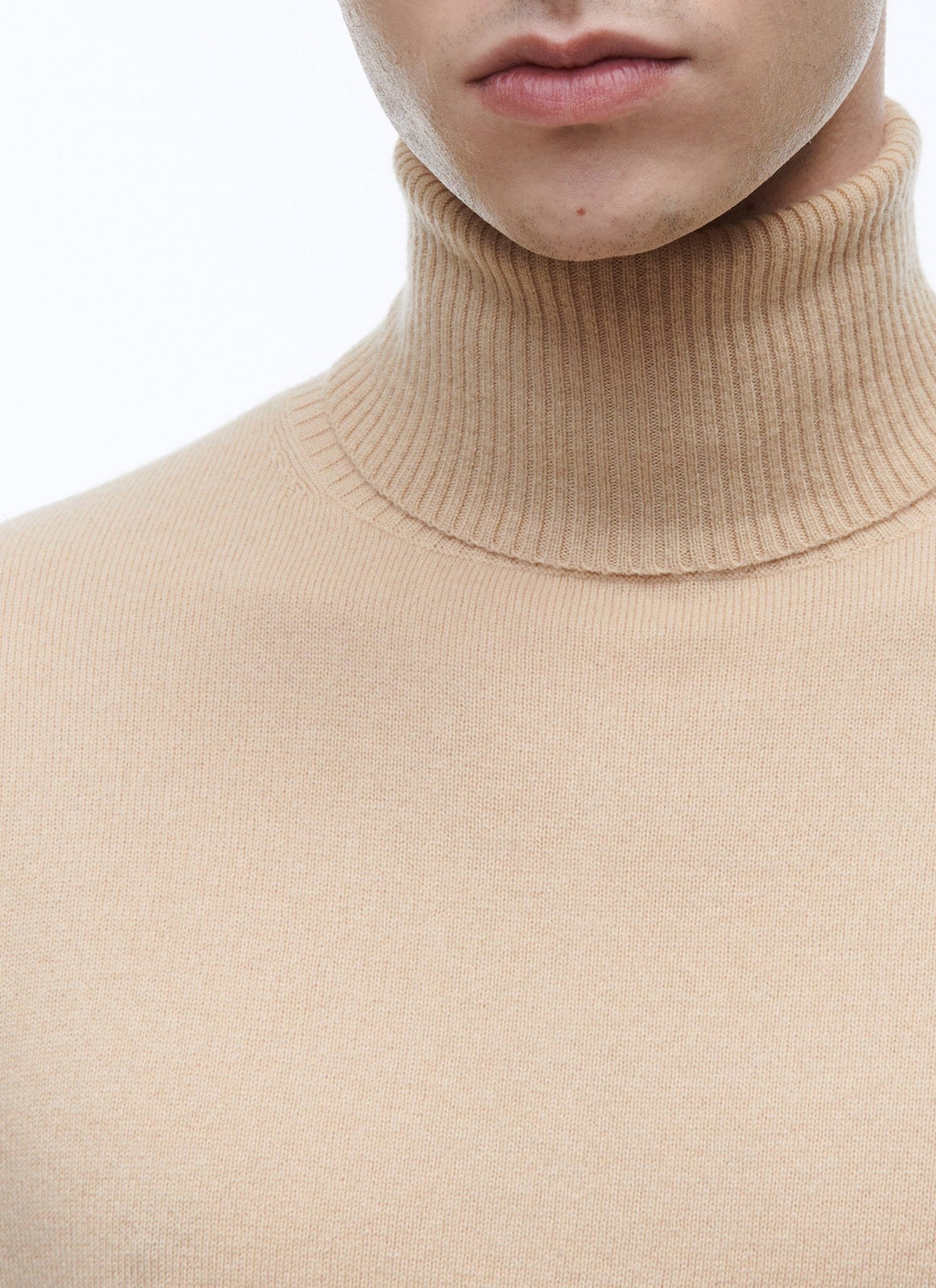 Pull à col roulé en laine - Beige