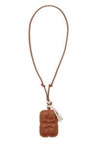 Collier avec badge en cuir - Caramel Café