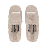 195€   Flat Closed Toe
