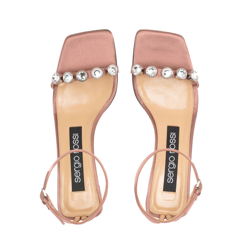 SR1 SOIE EN SATIN + SANDALES EN PIERRES