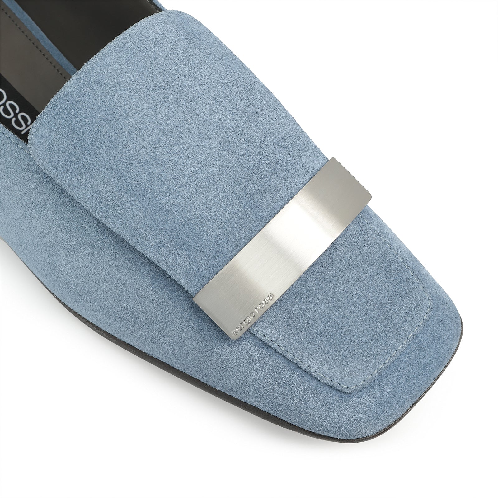 225€   Moccasin