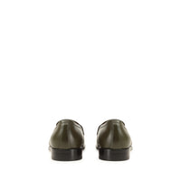 225€   Flat Closed Toe