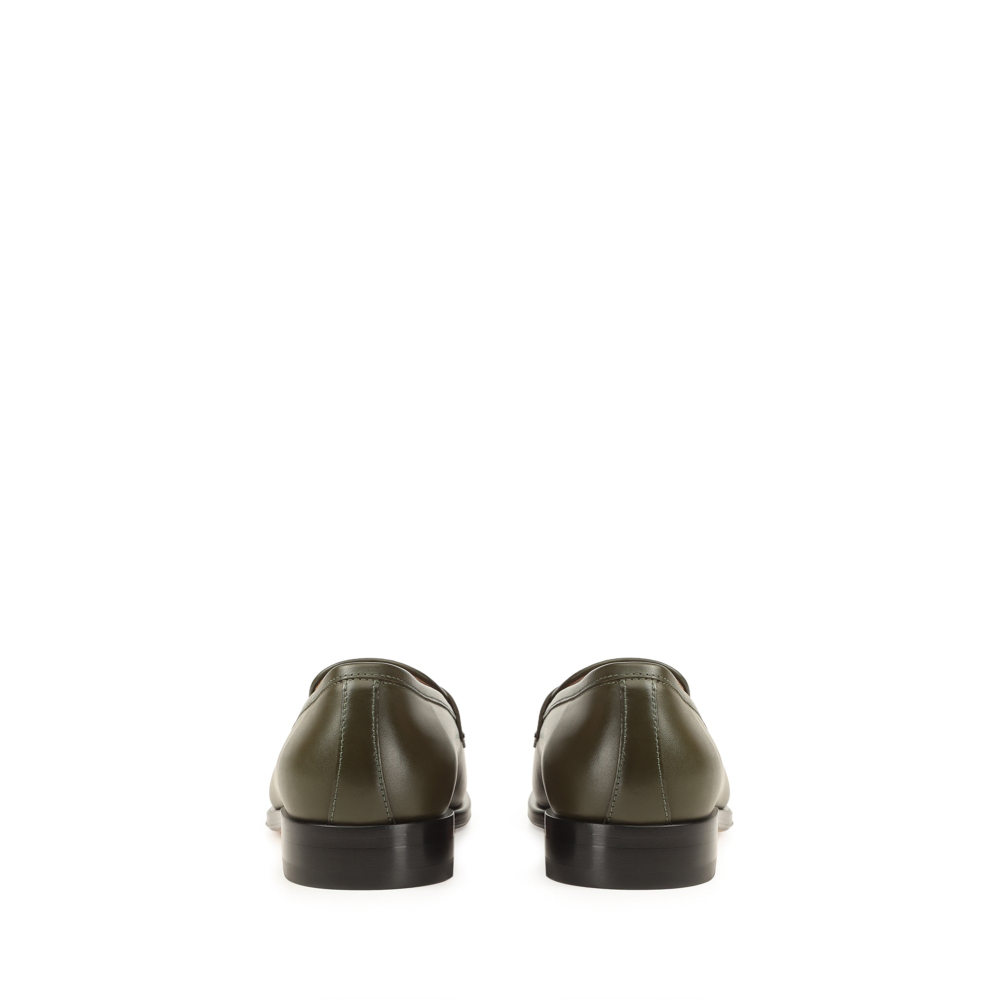 225€   Flat Closed Toe