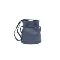 Sac seau S Le Huit en cuir grainé - Bleu Nuit