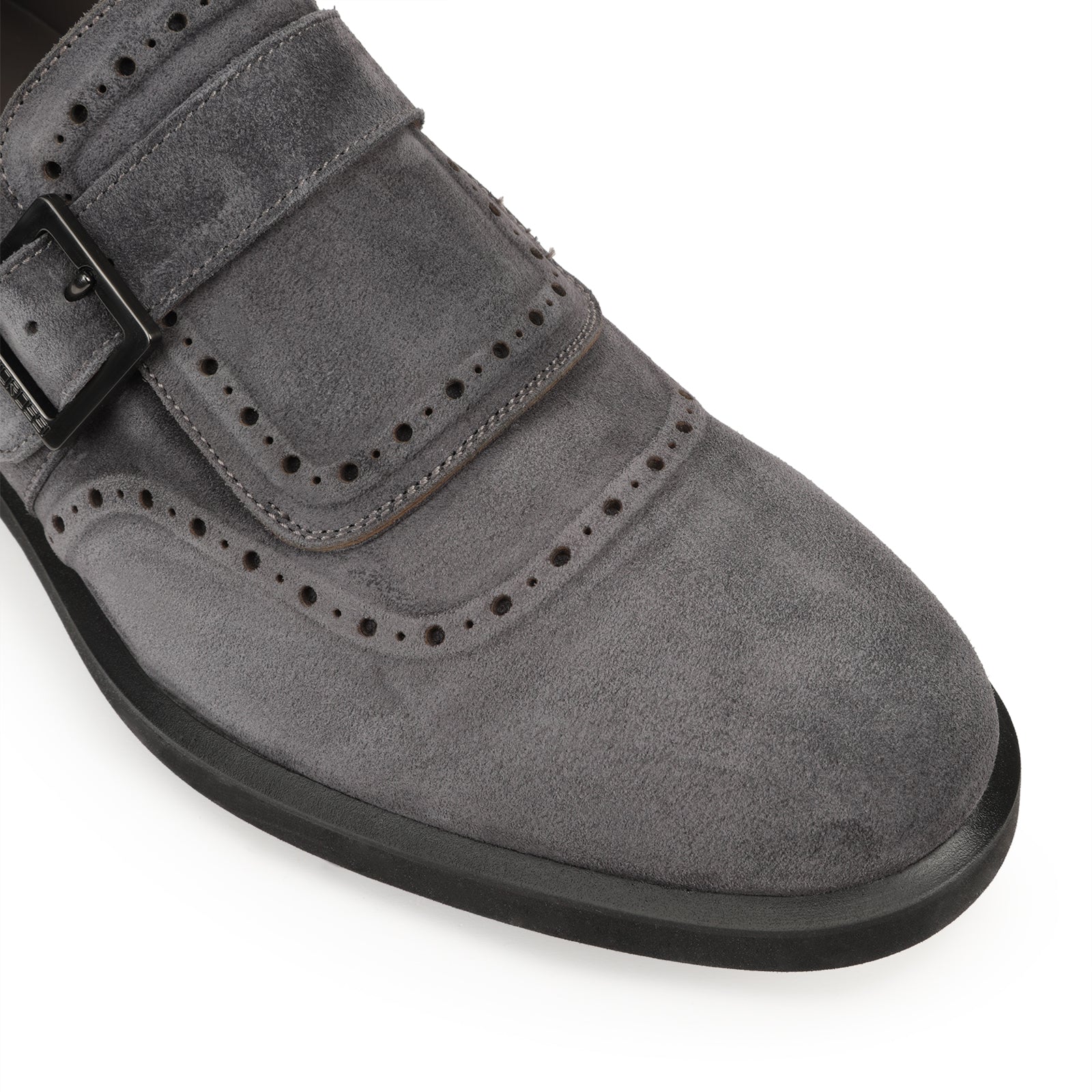 250€   One buckle