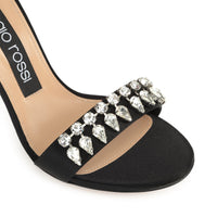 SANDALES EN SATIN EN CRÊPE GODIVA + BRODERIE DE CHAÎNE STRA