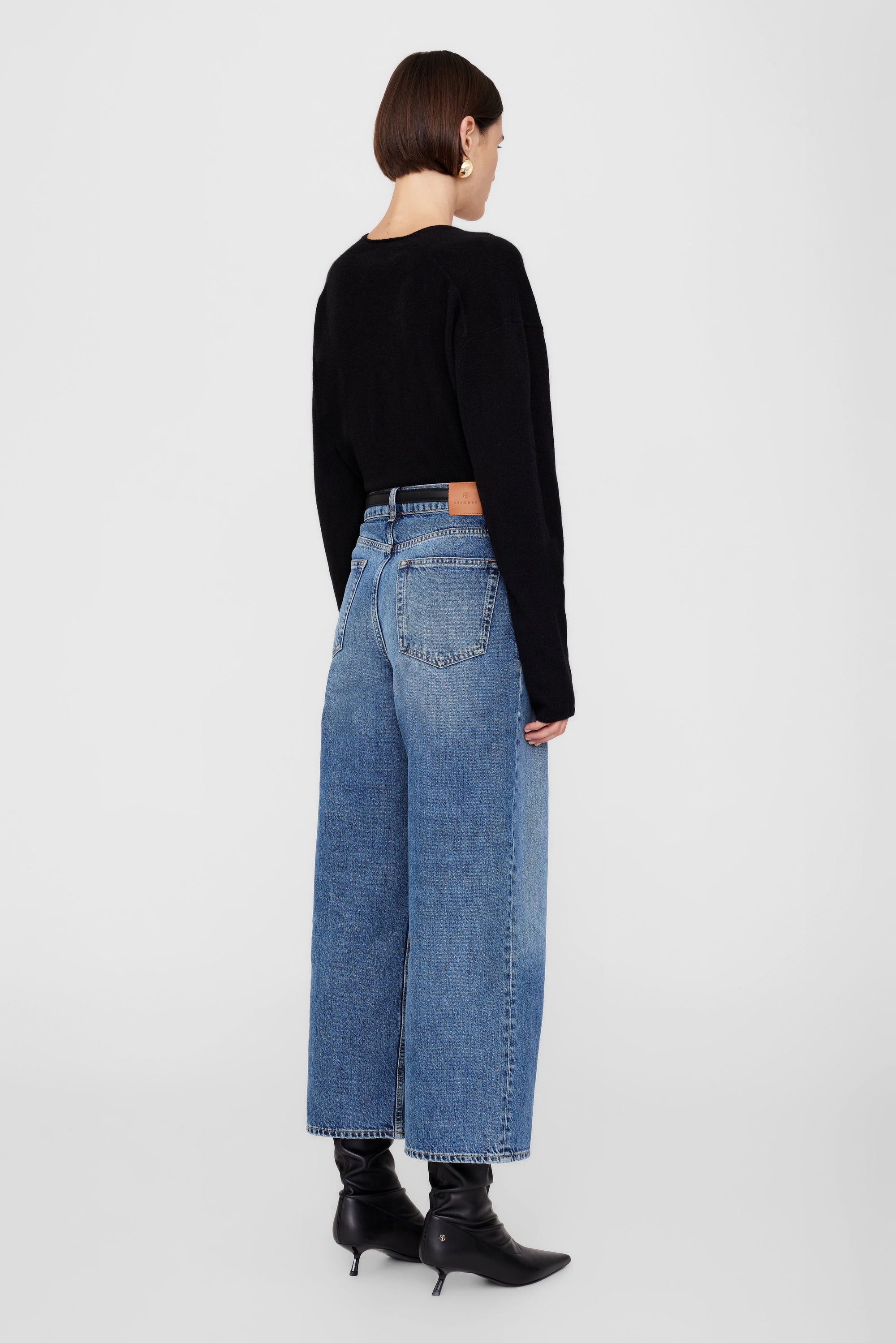 5qty RELIQUAT 120€ / ATHENA SWEATER - BLACK CASHMERE