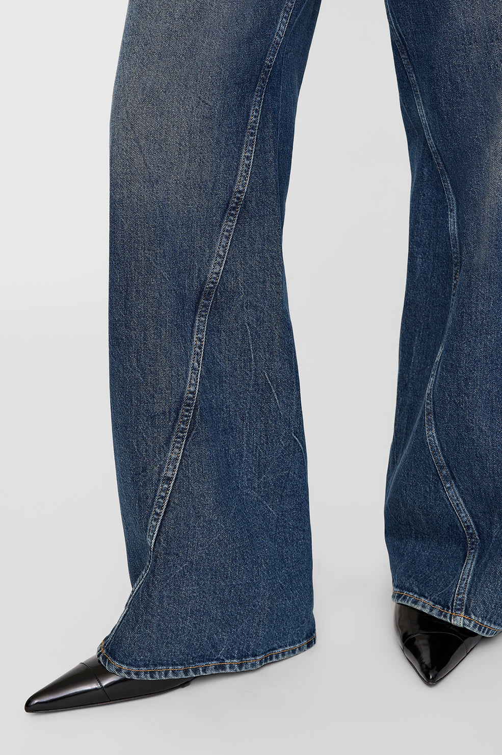 25qty NEW / BRIE JEAN - BLUE DEPTHS
