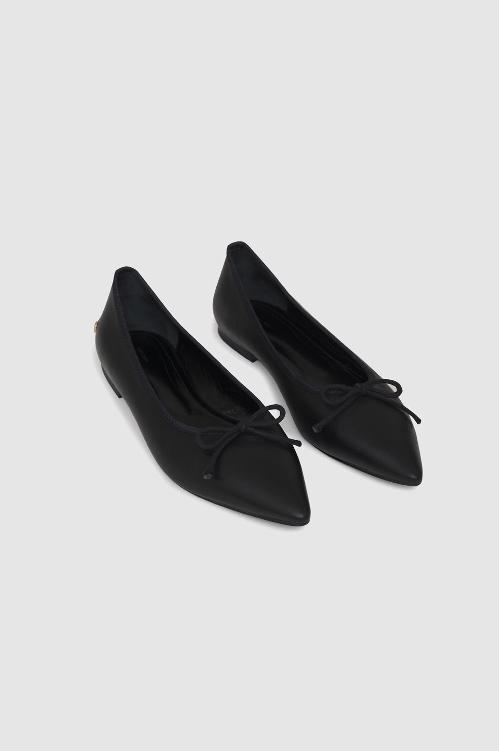 1qty NEW / DELPHINE FLATS - BLACK