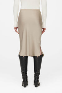 2qty NEW / ERIN SKIRT - BEIGE