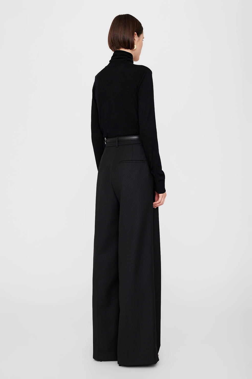 2qty NEW / ETHAN SWEATER - BLACK