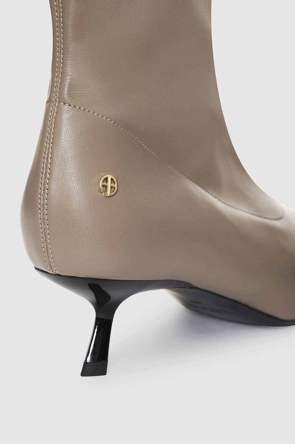 1qty NEW / HILDA BOOTS - TAUPE