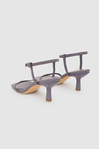 41qty NEW / INVISIBLE SANDALS - VIOLET