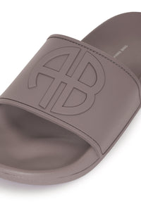 49qty RELIQUAT 50€ / ISLA SLIDES - IRON