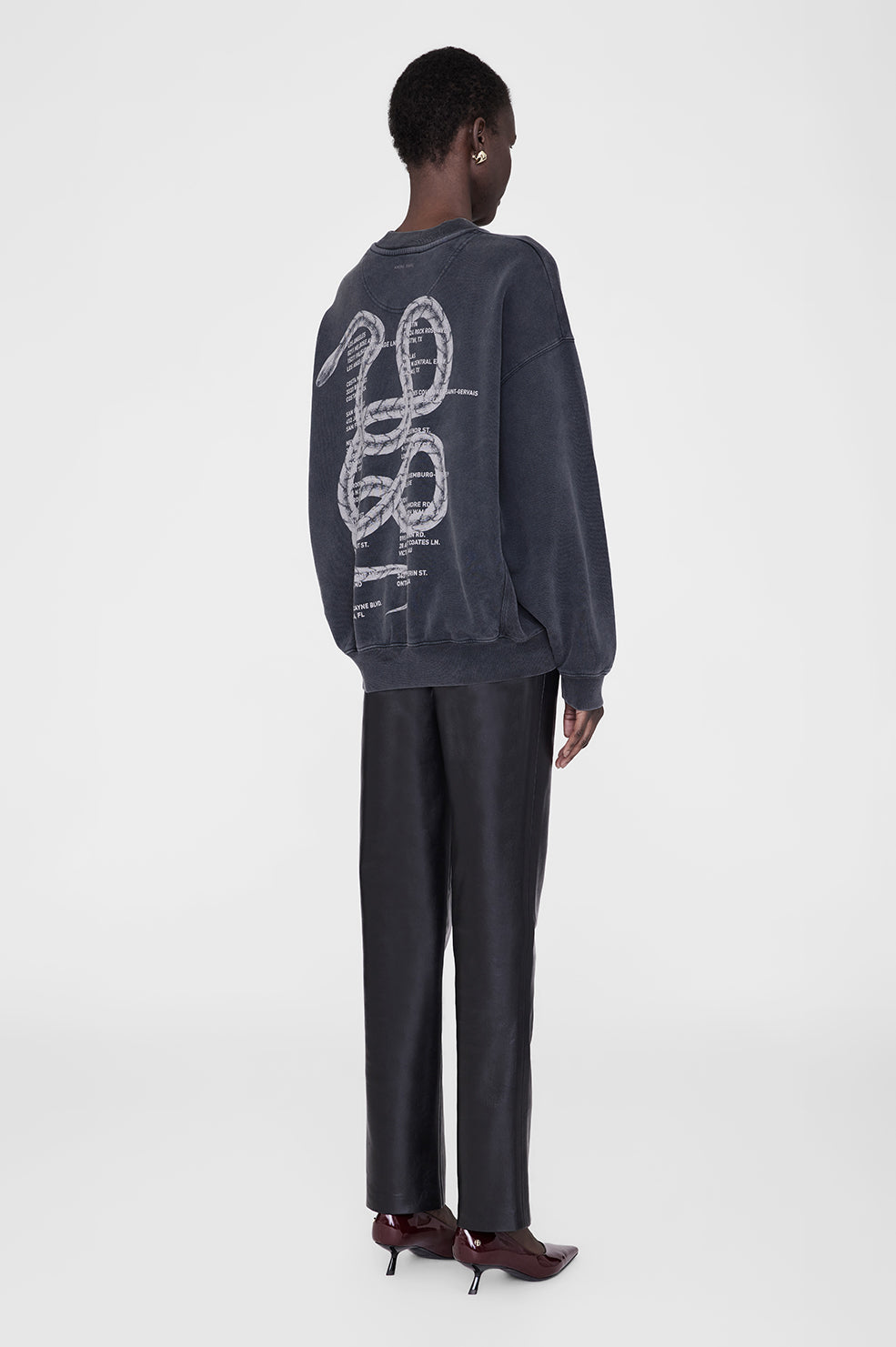 2qty NEW / JACI SWEATSHIRT TWISTED SNAKE - WASHED BLACK