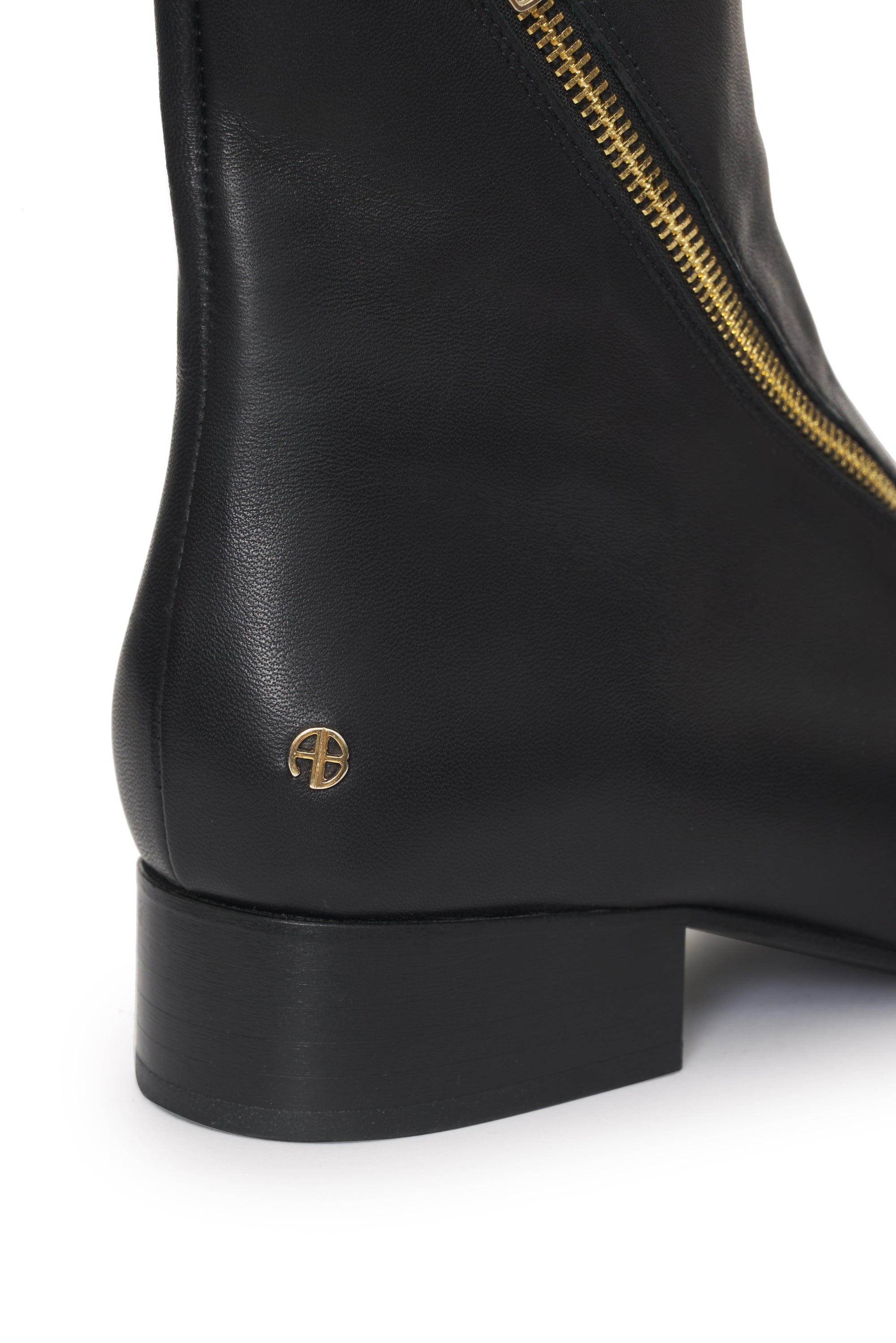 4qty RELIQUAT 195€ / JONES FLAT BOOTS - BLACK