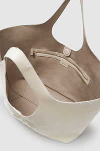 4qty NEW / LILI TOTE - SAND PEBBLED