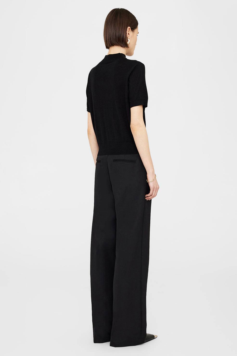 13qty NEW / MONIQUE SWEATER - BLACK