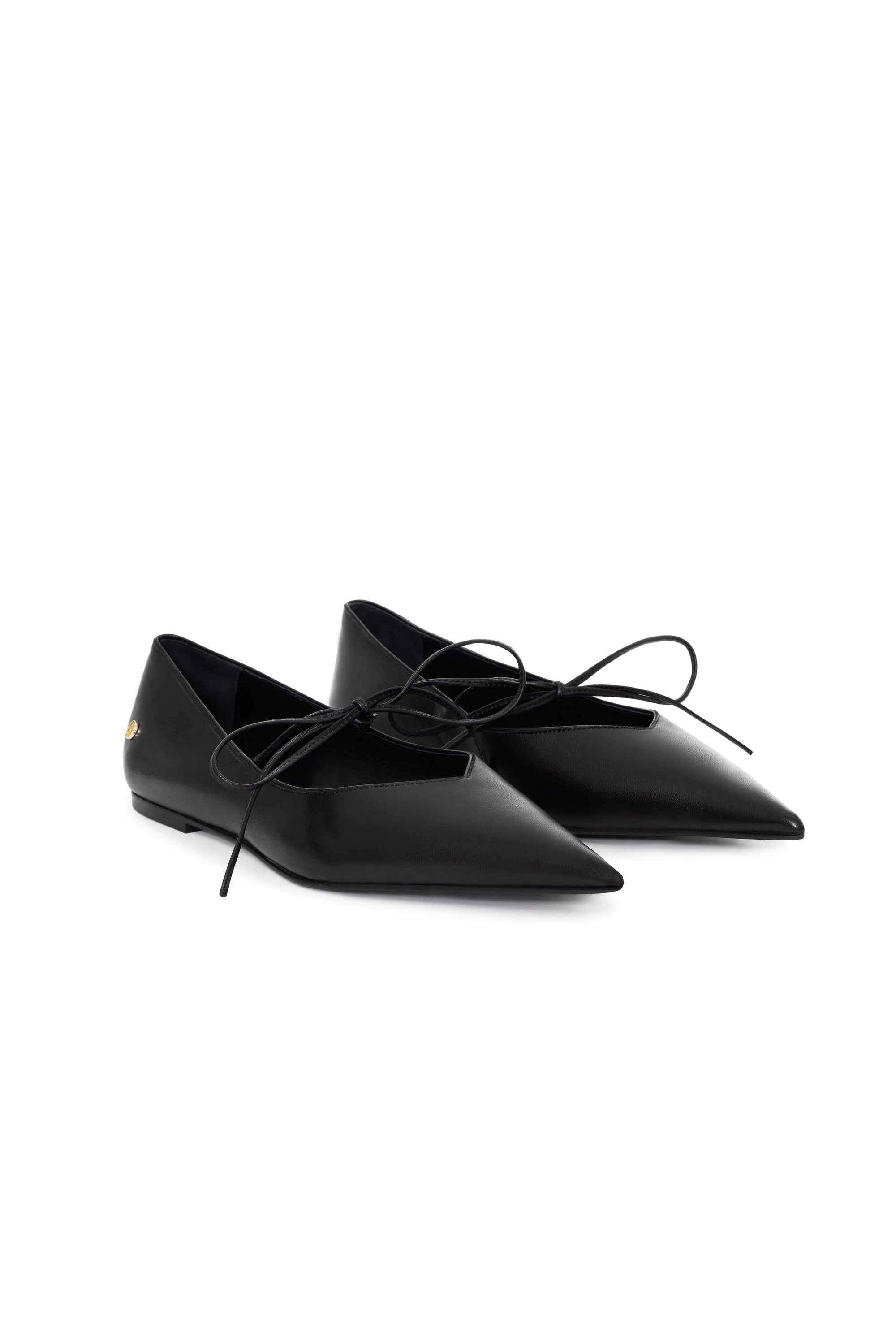 NIKKI FLATS - BLACK