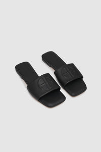 26qty NEW / RIA SLIDES - BLACK MONOGRAM